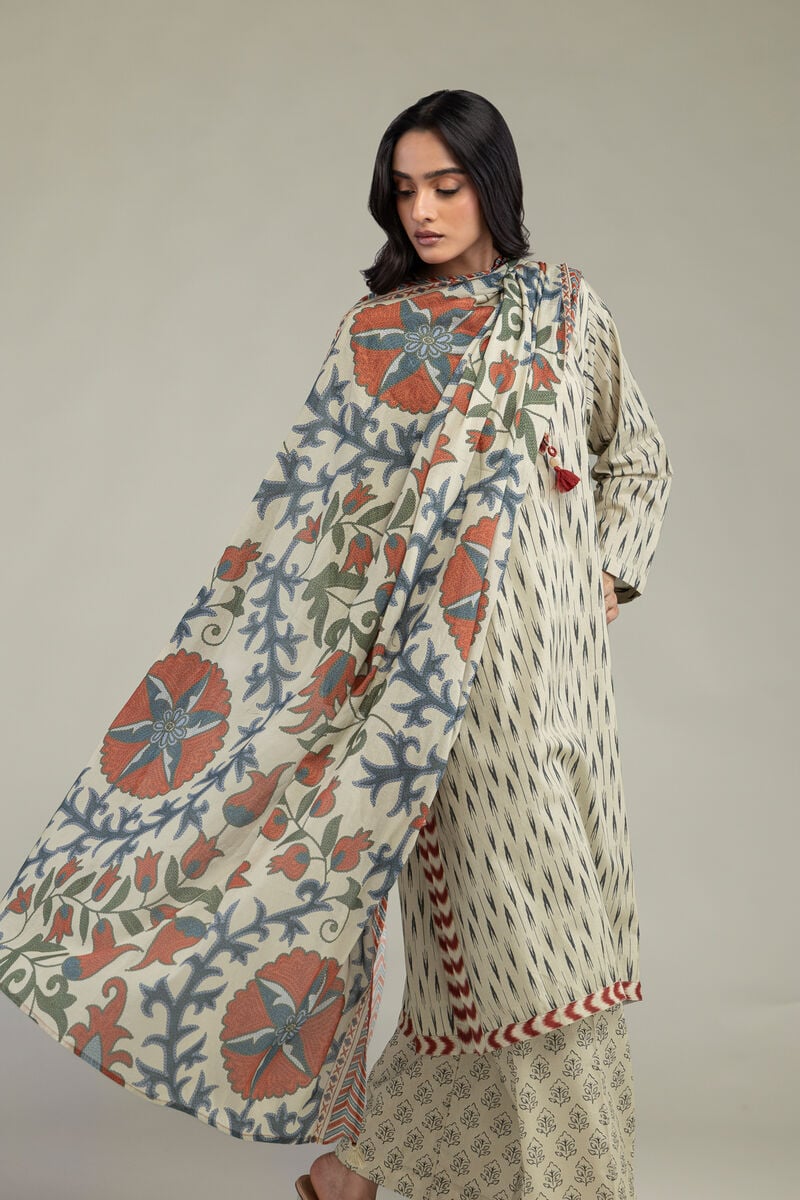 Floral Lawn Dupatta Secondary image