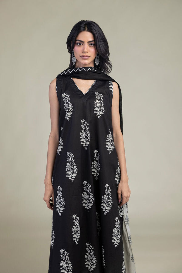 Black Sleeveless Kurta