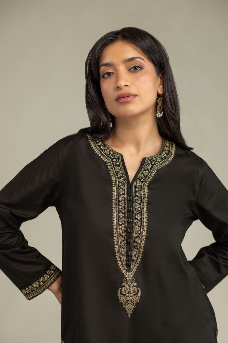 Short Black Kurta Secondary image