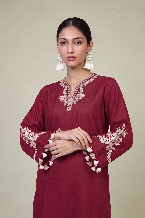 Maroon V-Neck Kurta