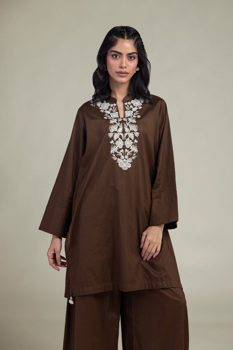Tailored 2-Piece Lawn