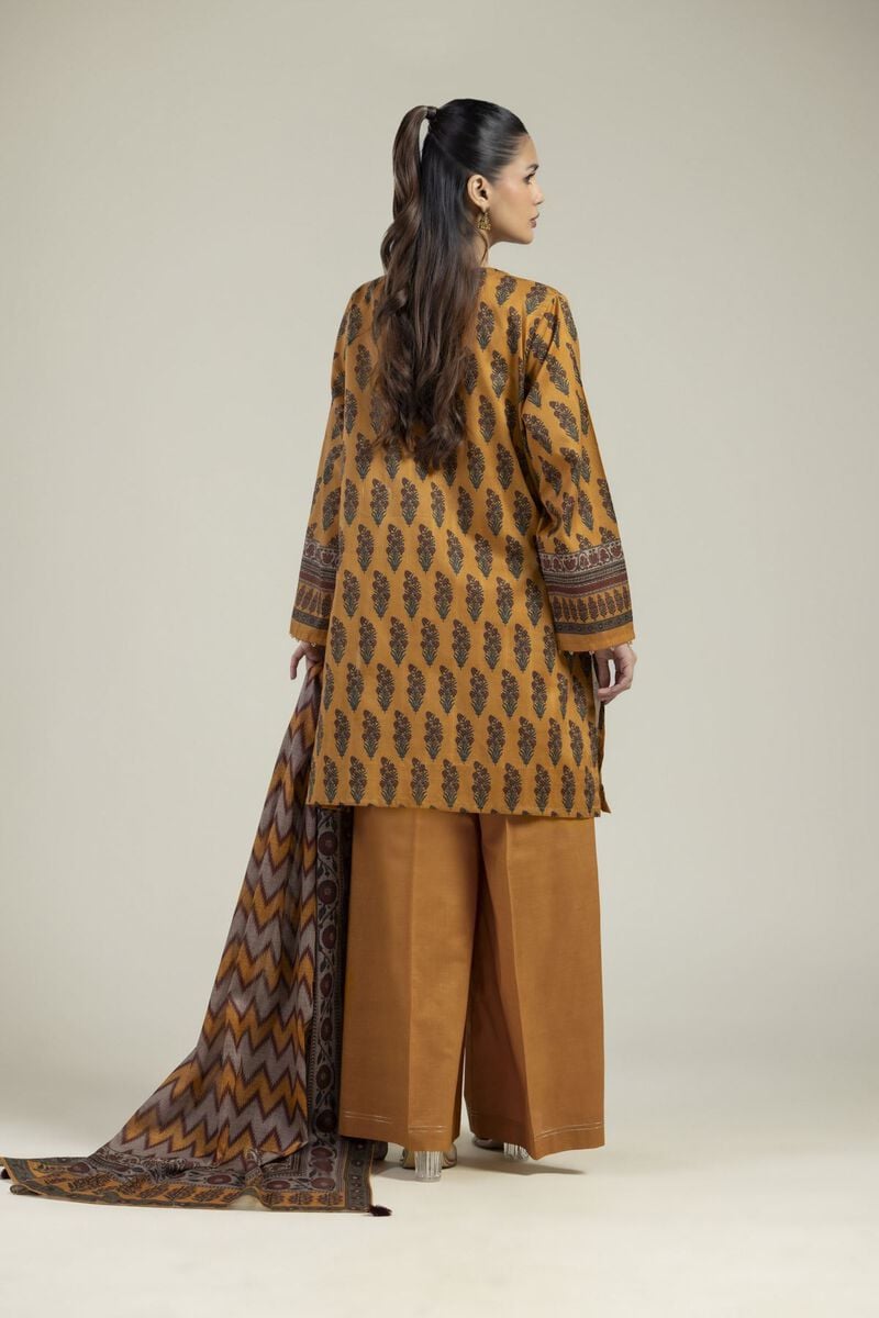 Tailored Lawn Set
