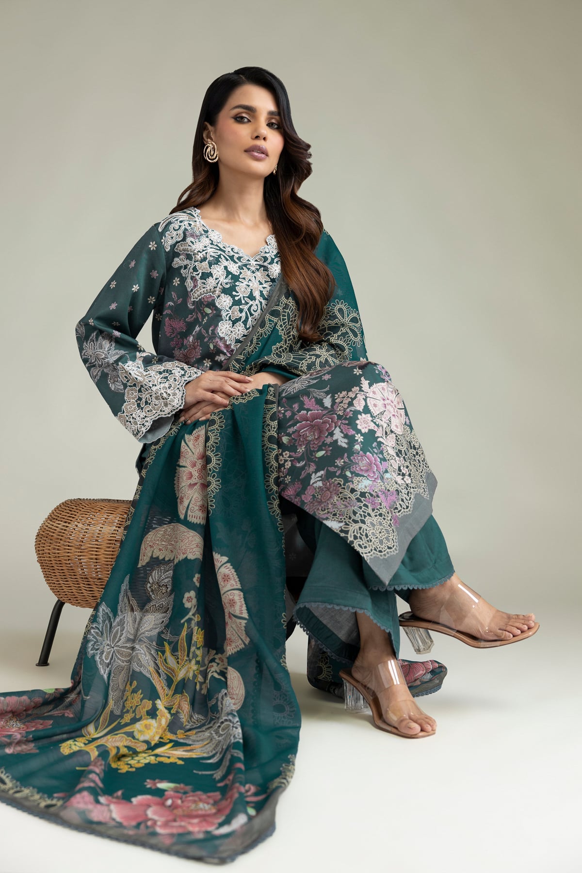 Lawn 3-Piece Tailored